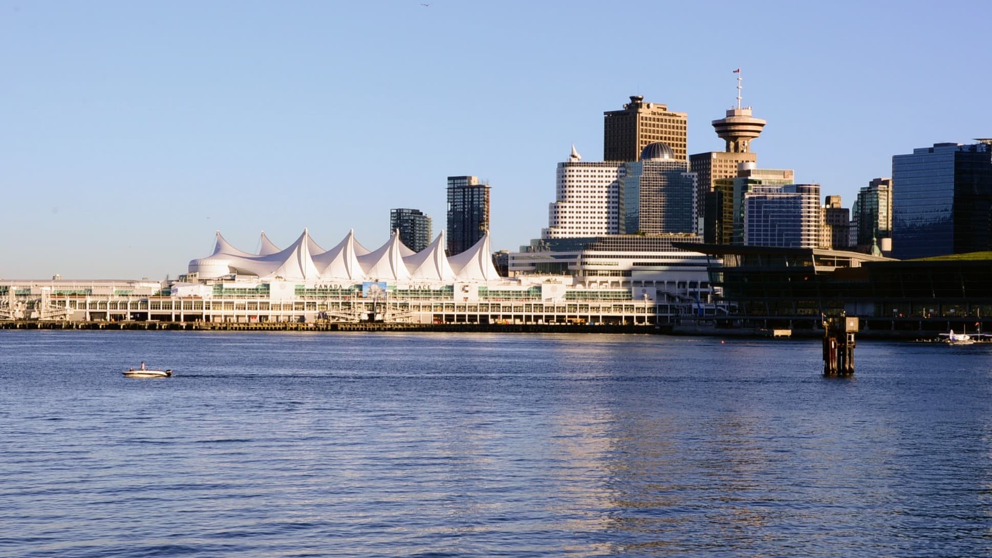 Canada Place y el skyline de Vancouver