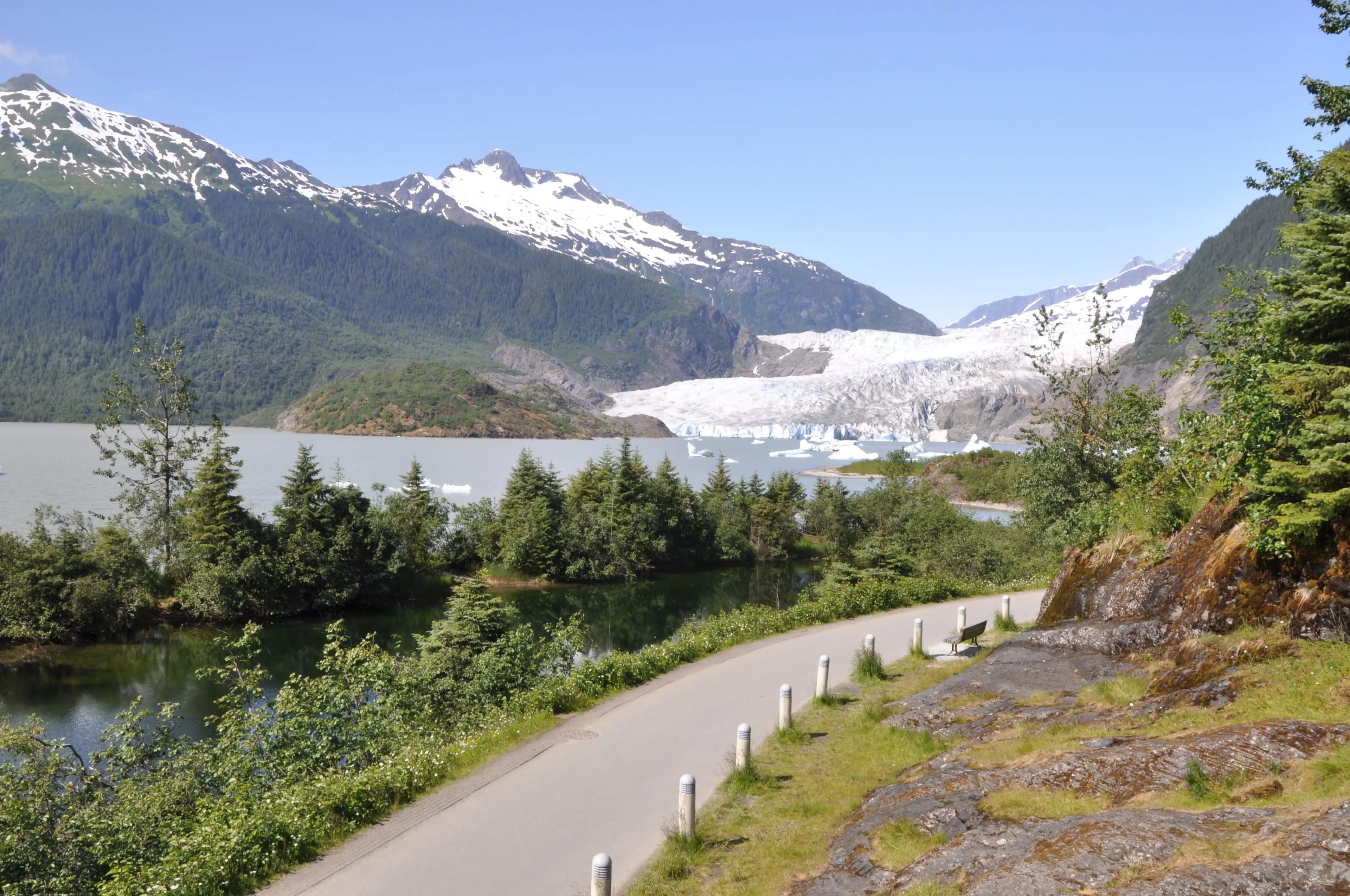 Paisagem de geleira no Alasca, vista durante um cruzeiro saindo de Vancouver